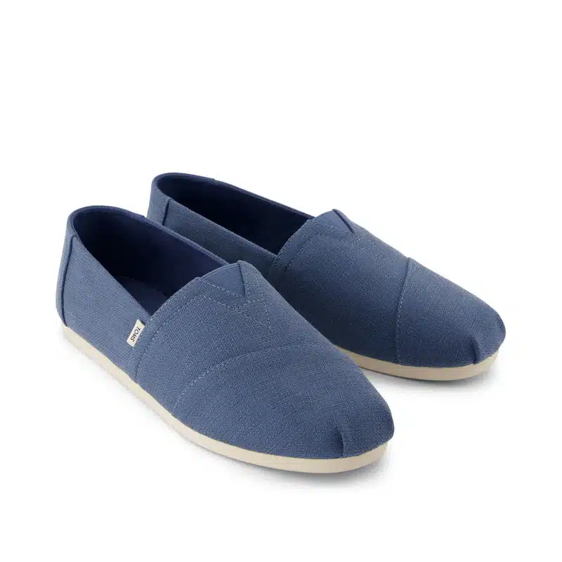 toms blue